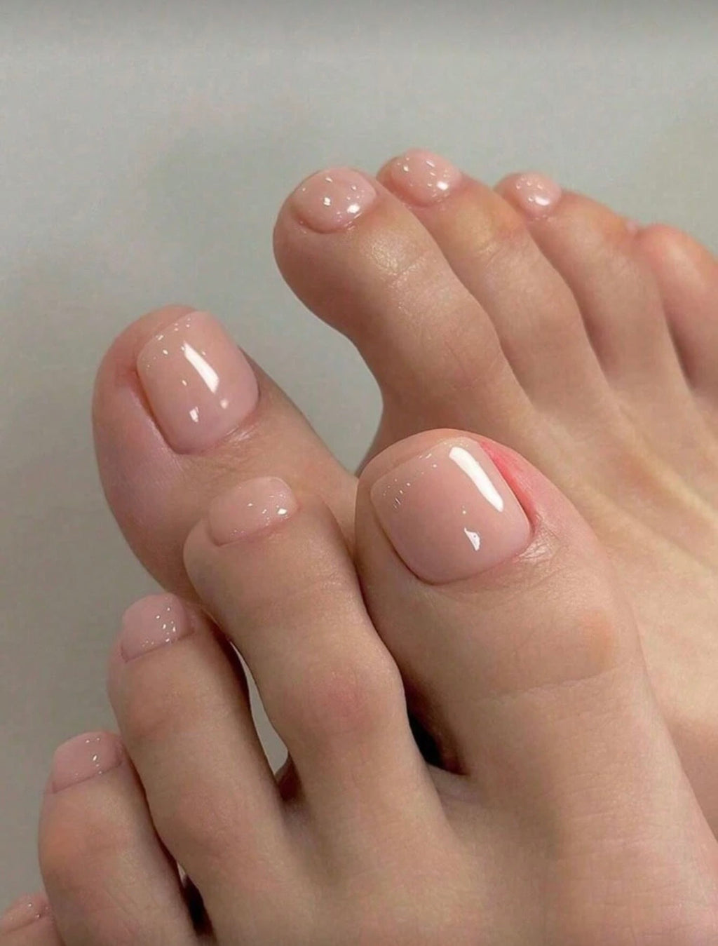 Nude Toes